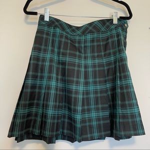 Divided plaid skirt